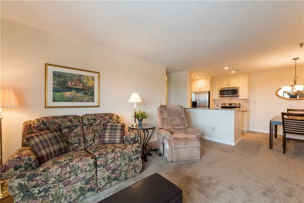 300 Johnson Ferry Road Ne Unit 1003, Atlanta, Georgia 30328, 1 Bedroom Bedrooms, ,1 BathroomBathrooms,Residential,Sold,300 Johnson Ferry Road Ne Unit 1003,5674640