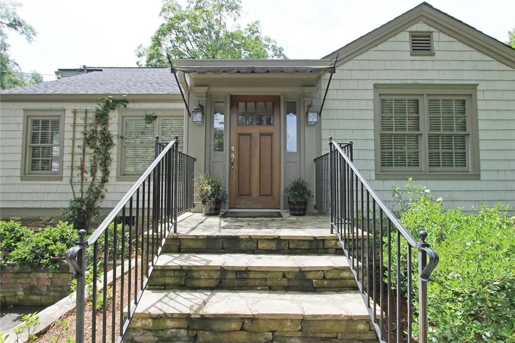 1257 Sylvan Circle Ne, Brookhaven, Georgia 30319, 3 Bedrooms Bedrooms, ,2 BathroomsBathrooms,Residential,Sold,1257 Sylvan Circle Ne,5857917