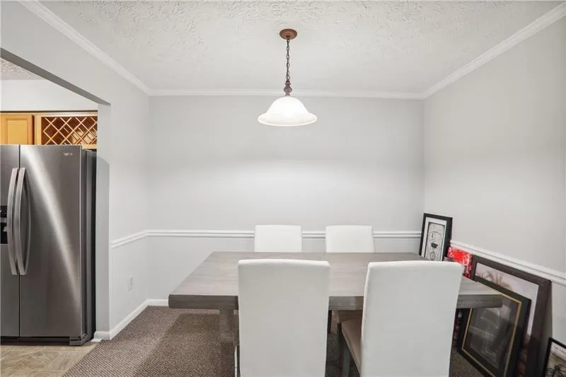 5149 Roswell Road Unit 2, Atlanta, Georgia 30342, 2 Bedrooms Bedrooms, ,2 BathroomsBathrooms,Residential,Sold,5149 Roswell Road Unit 2,7467952