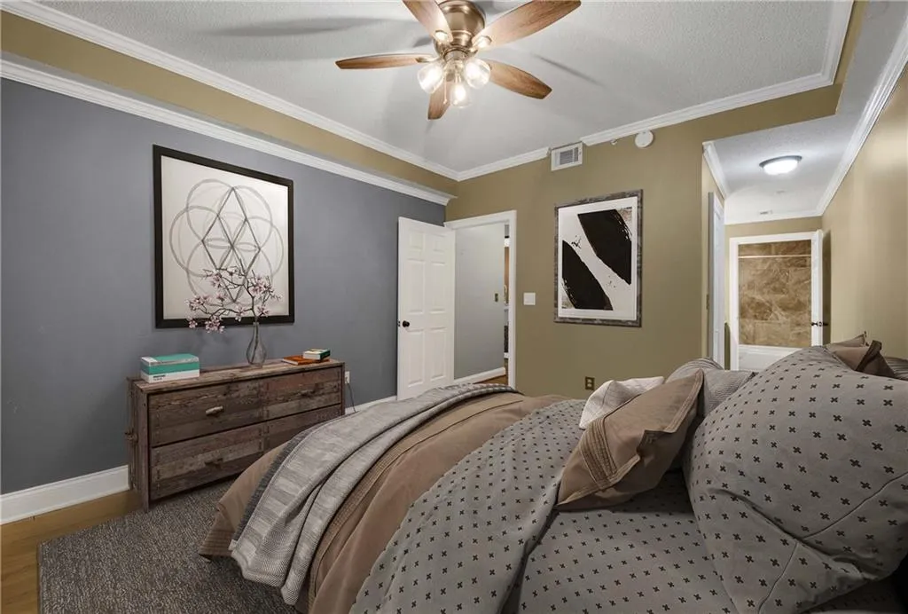 1074 Peachtree Walk Ne Unit B114, Atlanta, Georgia 30309, 2 Bedrooms Bedrooms, ,2 BathroomsBathrooms,Residential,For Sale,1074 Peachtree Walk Ne Unit B114,7612791