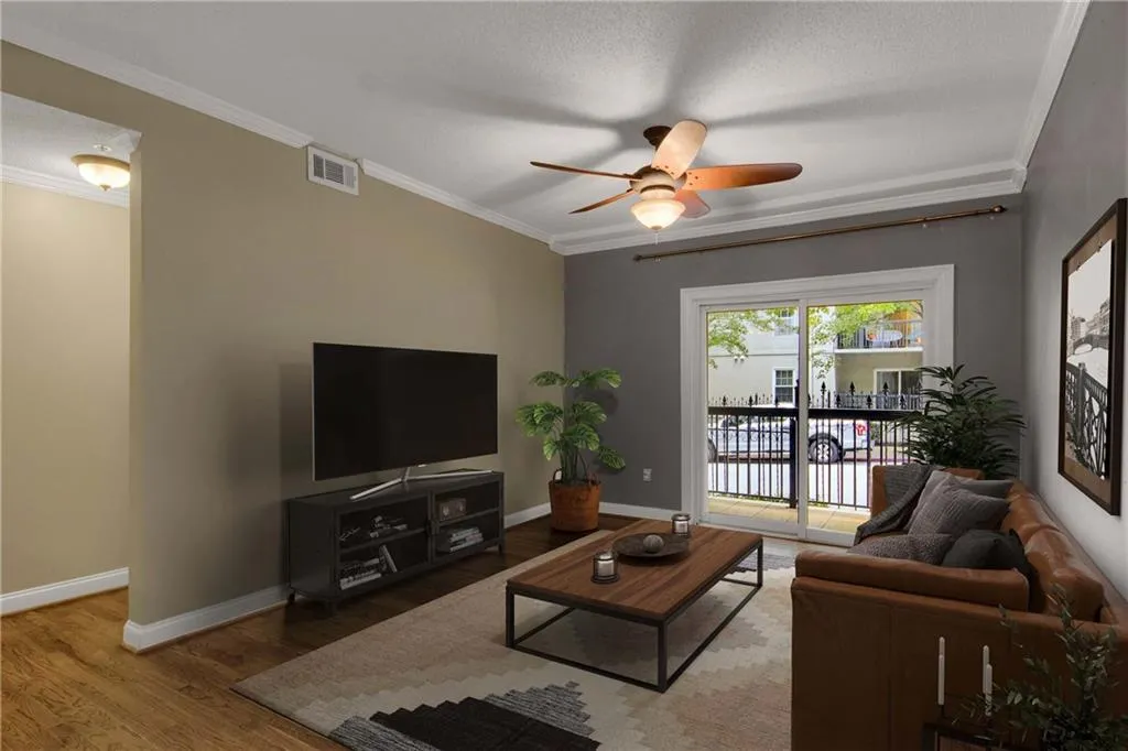 1074 Peachtree Walk Ne Unit B114, Atlanta, Georgia 30309, 2 Bedrooms Bedrooms, ,2 BathroomsBathrooms,Residential,For Sale,1074 Peachtree Walk Ne Unit B114,7612791