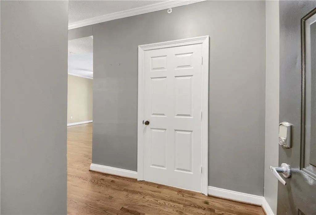 1074 Peachtree Walk Ne Unit B114, Atlanta, Georgia 30309, 2 Bedrooms Bedrooms, ,2 BathroomsBathrooms,Residential,For Sale,1074 Peachtree Walk Ne Unit B114,7612791