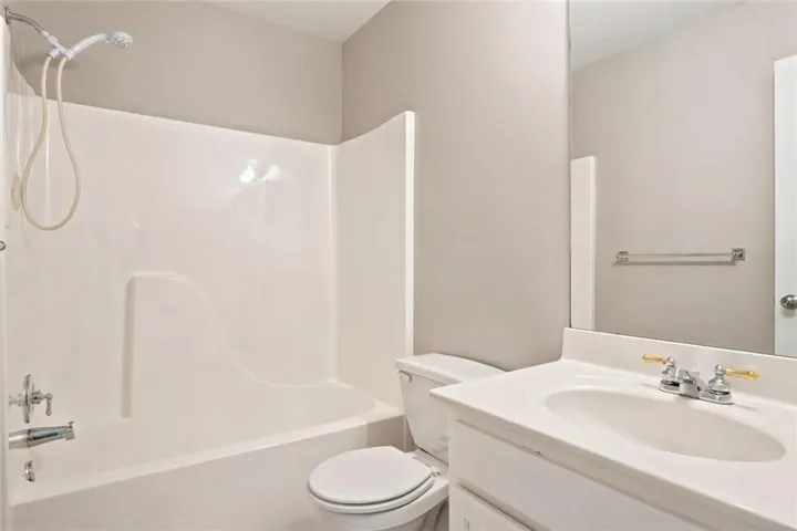 843 Bentwater Drive, Acworth, Georgia 30101