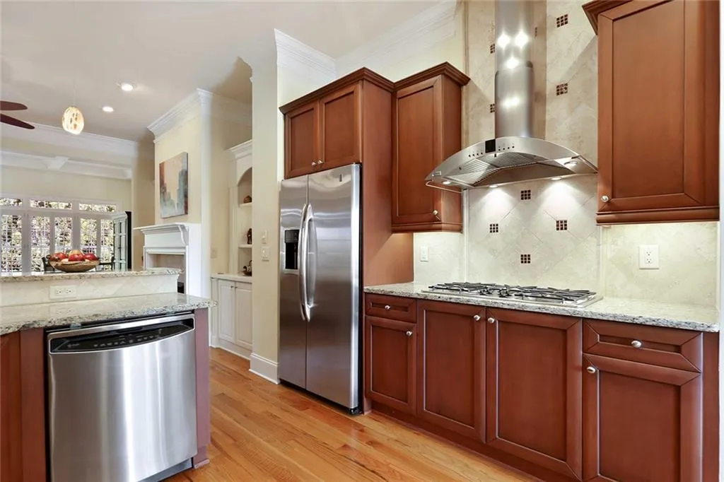969 Persimmon Point, Sandy Springs, Georgia 30328, 3 Bedrooms Bedrooms, ,3 BathroomsBathrooms,Residential,Sold,969 Persimmon Point,5901358