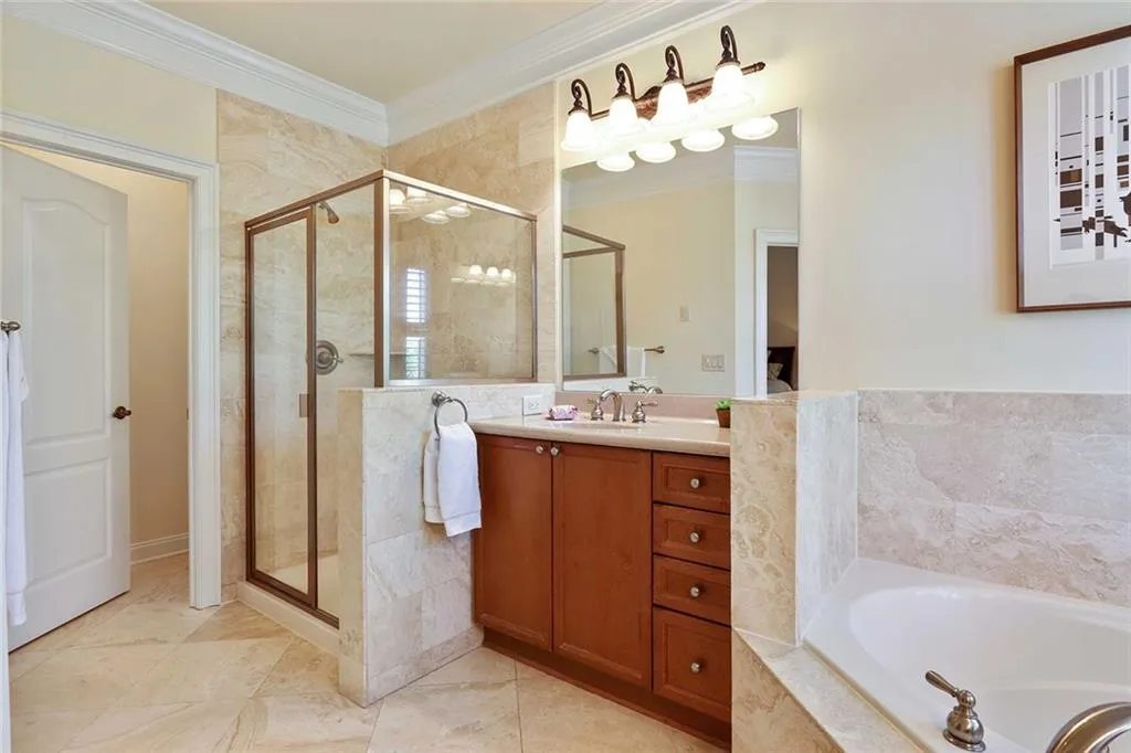969 Persimmon Point, Sandy Springs, Georgia 30328, 3 Bedrooms Bedrooms, ,3 BathroomsBathrooms,Residential,Sold,969 Persimmon Point,5901358