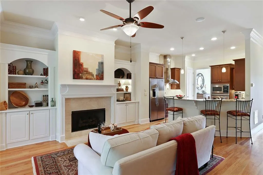 969 Persimmon Point, Sandy Springs, Georgia 30328, 3 Bedrooms Bedrooms, ,3 BathroomsBathrooms,Residential,Sold,969 Persimmon Point,5901358