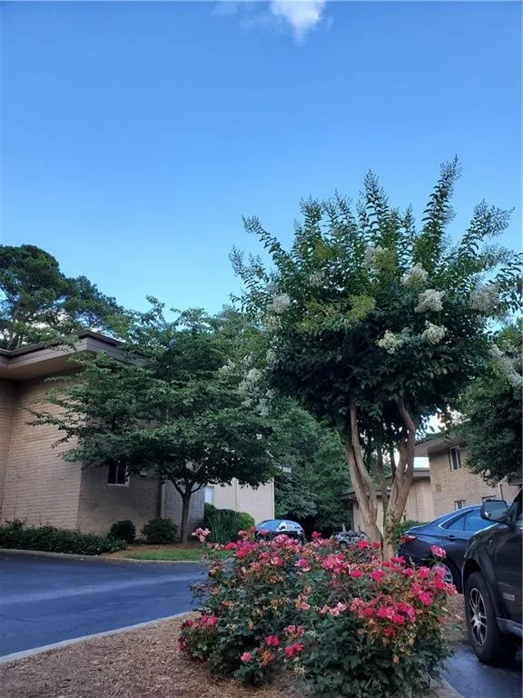 346 Carpenter Drive Unit 78, Sandy Springs, Georgia 30328, 2 Bedrooms Bedrooms, ,1 BathroomBathrooms,Residential,Sold,346 Carpenter Drive Unit 78,6909103