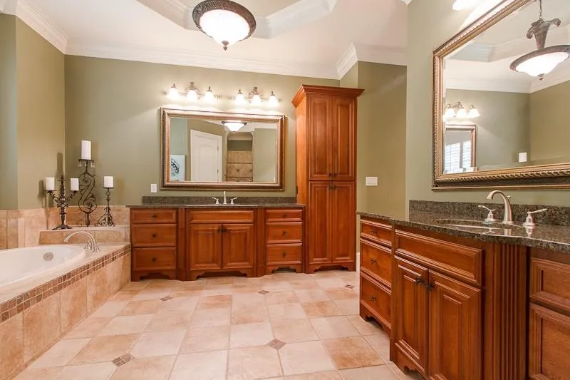 95 Stewart Drive, Sandy Springs, Georgia 30342, 5 Bedrooms Bedrooms, ,4 BathroomsBathrooms,Residential,Sold,95 Stewart Drive,5683916