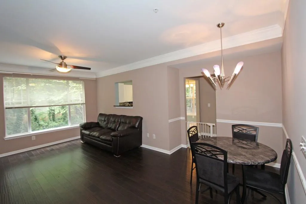 5559 Glenridge Drive Unit 2107, Atlanta, Georgia 30342, 2 Bedrooms Bedrooms, ,2 BathroomsBathrooms,Residential,Sold,5559 Glenridge Drive Unit 2107,5856804