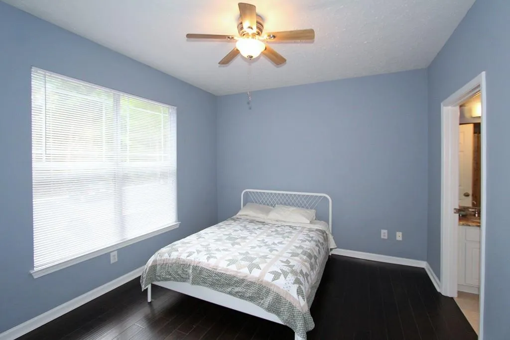 5559 Glenridge Drive Unit 2107, Atlanta, Georgia 30342, 2 Bedrooms Bedrooms, ,2 BathroomsBathrooms,Residential,Sold,5559 Glenridge Drive Unit 2107,5856804