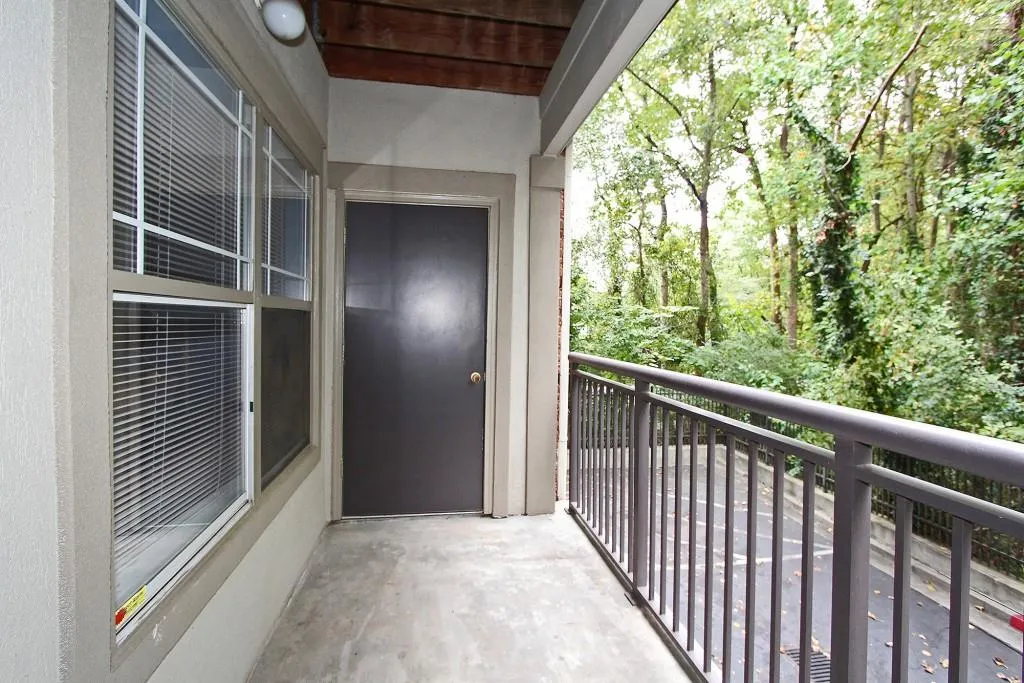 5559 Glenridge Drive Unit 2107, Atlanta, Georgia 30342, 2 Bedrooms Bedrooms, ,2 BathroomsBathrooms,Residential,Sold,5559 Glenridge Drive Unit 2107,5856804