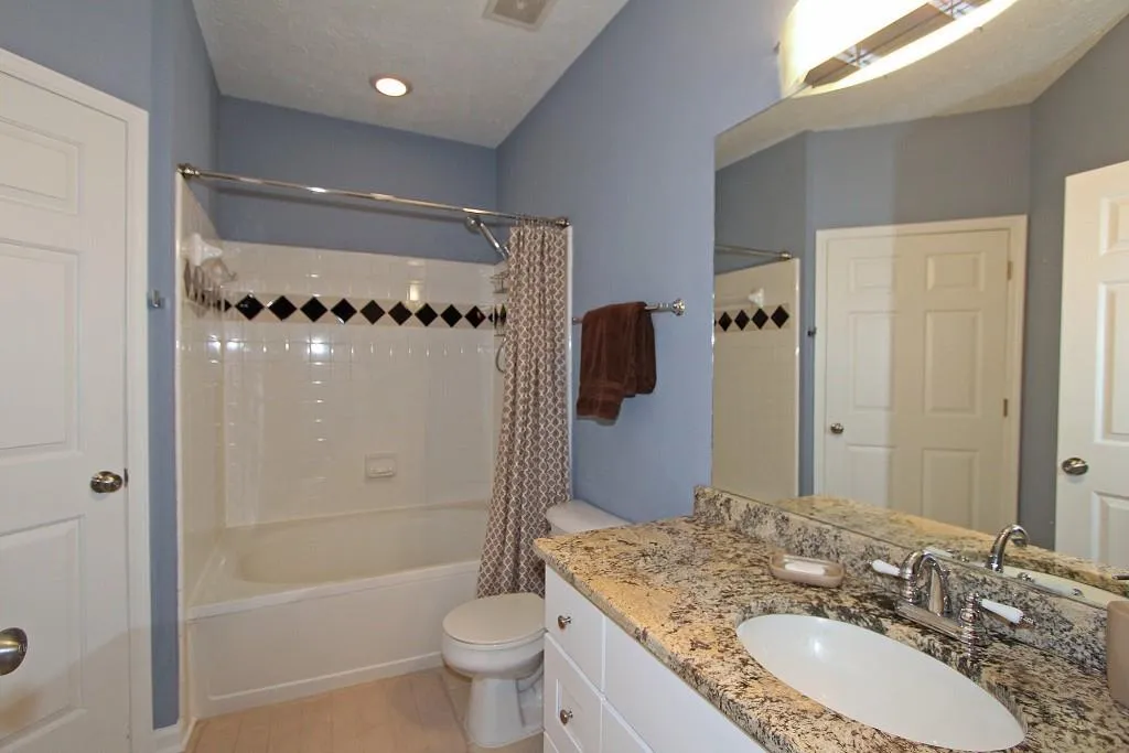 5559 Glenridge Drive Unit 2107, Atlanta, Georgia 30342, 2 Bedrooms Bedrooms, ,2 BathroomsBathrooms,Residential,Sold,5559 Glenridge Drive Unit 2107,5856804