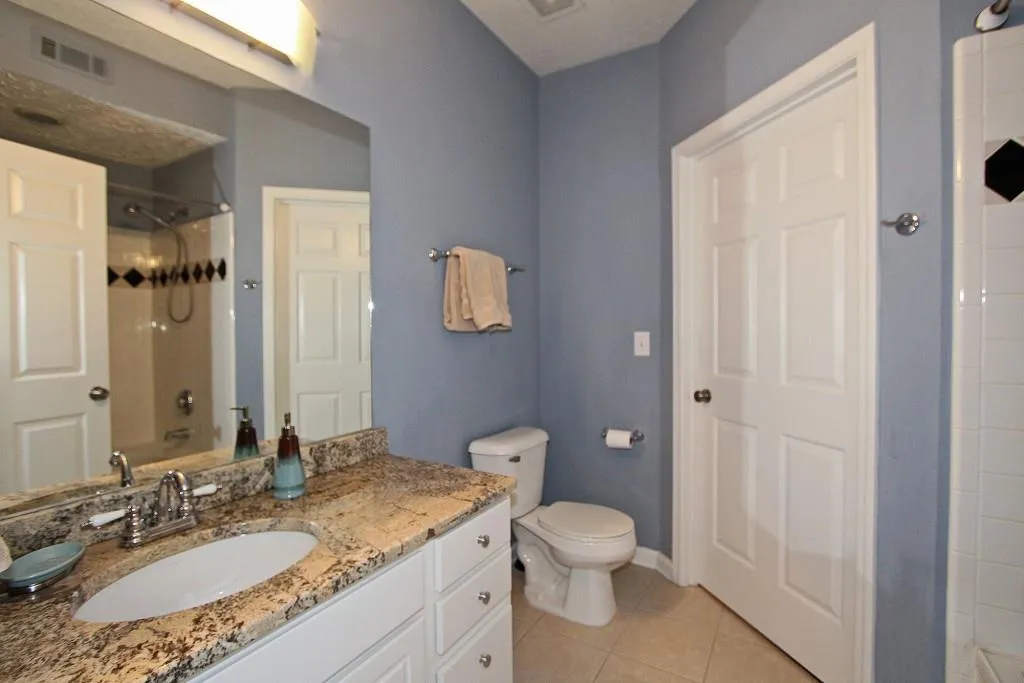 5559 Glenridge Drive Unit 2107, Atlanta, Georgia 30342, 2 Bedrooms Bedrooms, ,2 BathroomsBathrooms,Residential,Sold,5559 Glenridge Drive Unit 2107,5856804