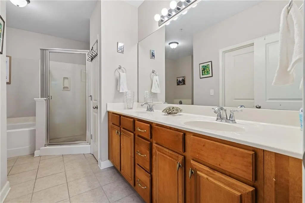 7265 Glisten Avenue Unit 124, Atlanta, Georgia 30328, 2 Bedrooms Bedrooms, ,2 BathroomsBathrooms,Residential,Sold,7265 Glisten Avenue Unit 124,7388438 7265 Glisten Avenue Unit 124, Atlanta, Georgia 30328, 2 Bedrooms Bedrooms, ,2 BathroomsBathrooms,Residential,Sold,7265 Glisten Avenue Unit 124,7388438