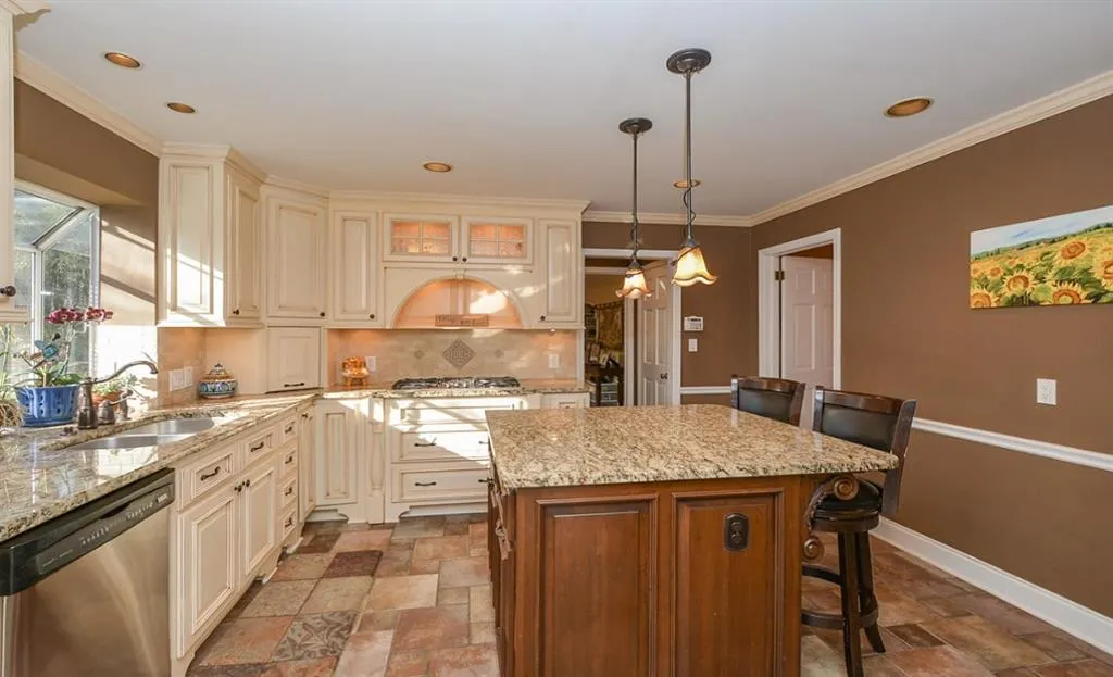 7690 Ryefield Drive, Atlanta, Georgia 30350, 5 Bedrooms Bedrooms, ,3 BathroomsBathrooms,Residential,Sold,7690 Ryefield Drive,5646908