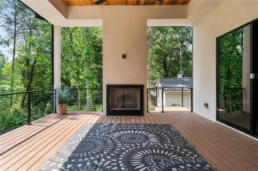3293 Lenox Place Ne, Atlanta, Georgia 30324, 6 Bedrooms Bedrooms, ,7 BathroomsBathrooms,Residential,For Sale,3293 Lenox Place Ne,7587878
