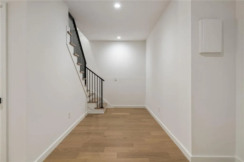 3293 Lenox Place Ne, Atlanta, Georgia 30324, 6 Bedrooms Bedrooms, ,7 BathroomsBathrooms,Residential,For Sale,3293 Lenox Place Ne,7587878