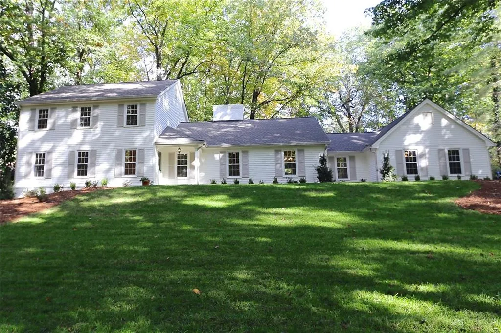 450 Dalrymple Road, Atlanta, Georgia 30328, 5 Bedrooms Bedrooms, ,2 BathroomsBathrooms,Residential,Sold,450 Dalrymple Road,5928884