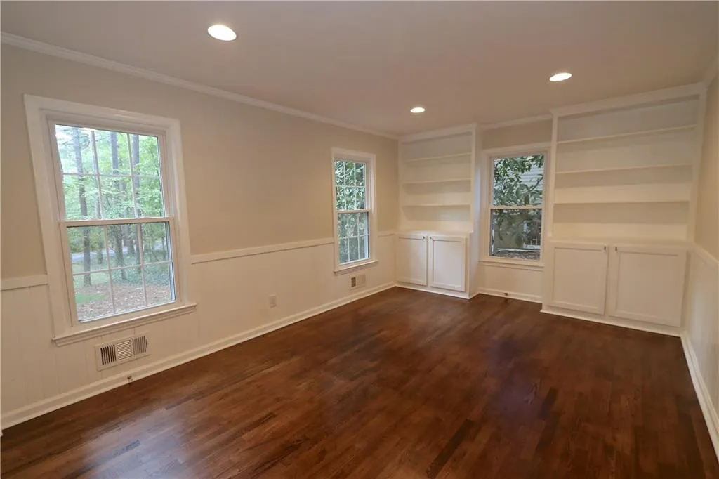 450 Dalrymple Road, Atlanta, Georgia 30328, 5 Bedrooms Bedrooms, ,2 BathroomsBathrooms,Residential,Sold,450 Dalrymple Road,5928884