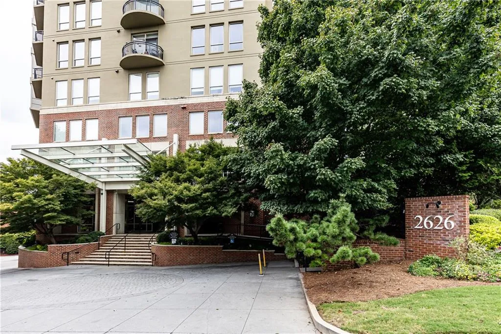 2626 Peachtree Road Nw Unit 706, Atlanta, Georgia 30305, 1 Bedroom Bedrooms, ,1 BathroomBathrooms,Residential,For Sale,2626 Peachtree Road Nw Unit 706,7642714