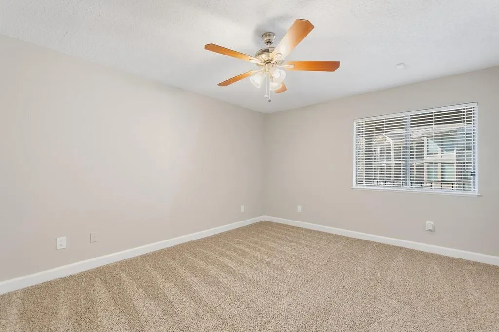 1013 Wingate Way Unit 1013, Sandy Springs, Georgia 30350, 2 Bedrooms Bedrooms, ,2 BathroomsBathrooms,Residential,Sold,1013 Wingate Way Unit 1013,6796338