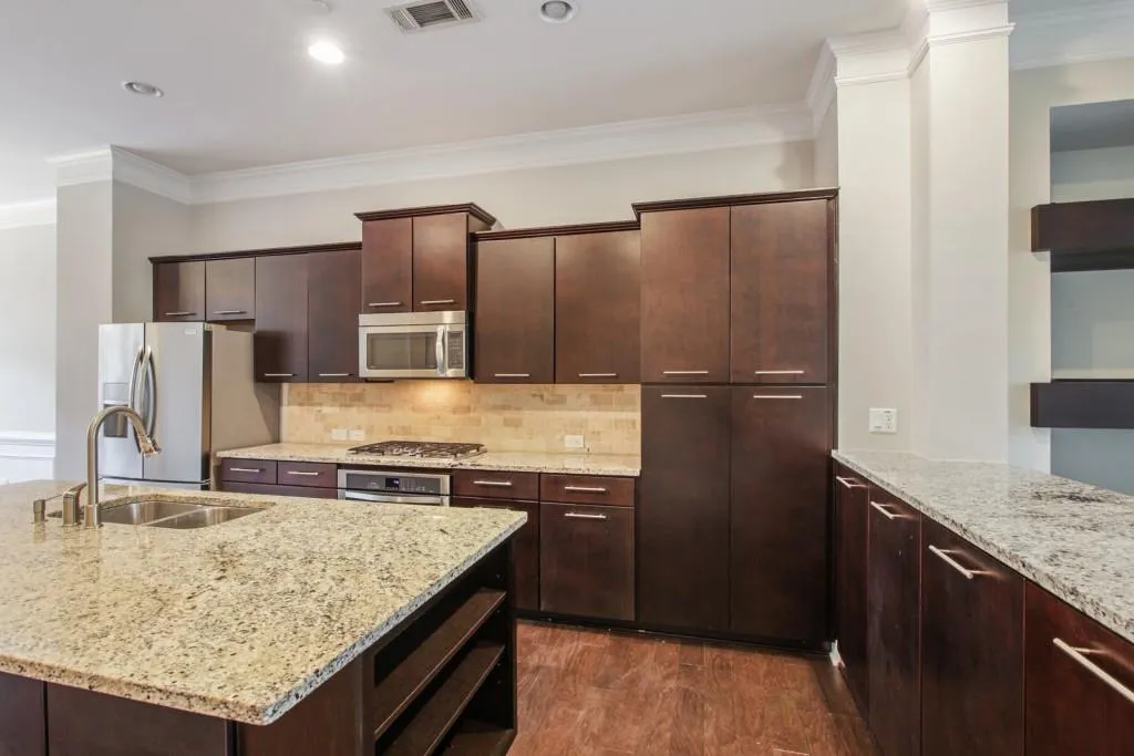 314 Alderwood Lane, Atlanta, Georgia 30328, 3 Bedrooms Bedrooms, ,3 BathroomsBathrooms,Residential,Sold,314 Alderwood Lane,6926661