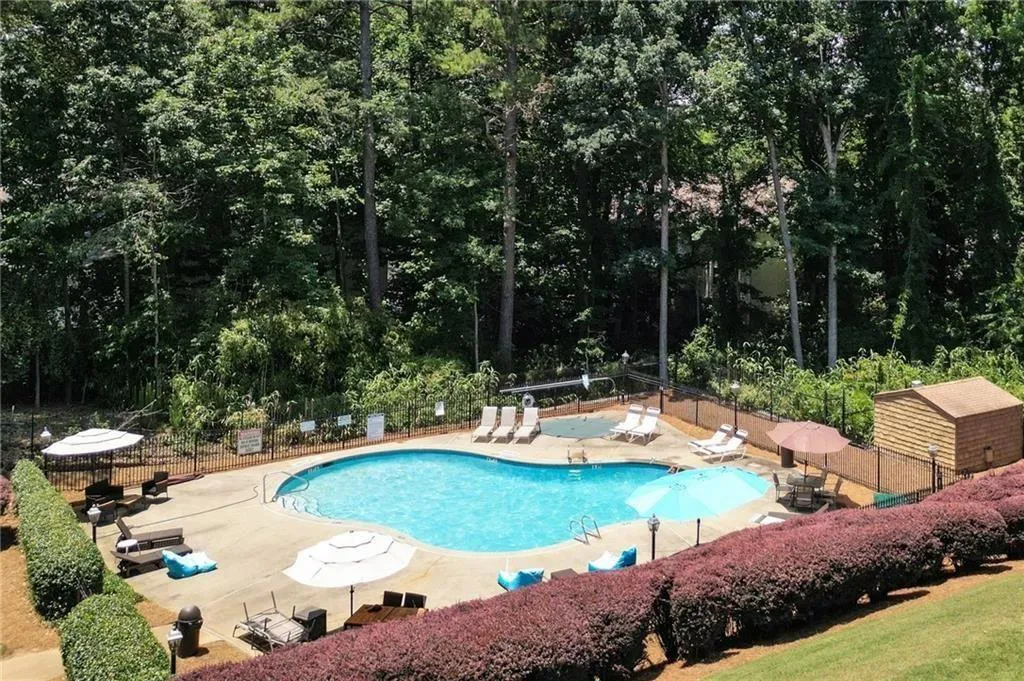 Beautifully maintained for residents to relax and refresh.