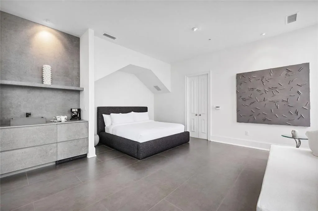 Primary Suite