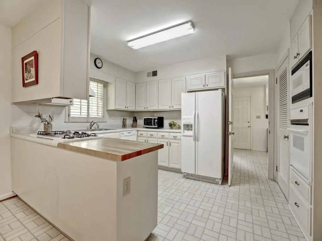 1070 Churchill Downs Road, Sandy Springs, Georgia 30319, 4 Bedrooms Bedrooms, ,2 BathroomsBathrooms,Residential,Sold,1070 Churchill Downs Road,5699991