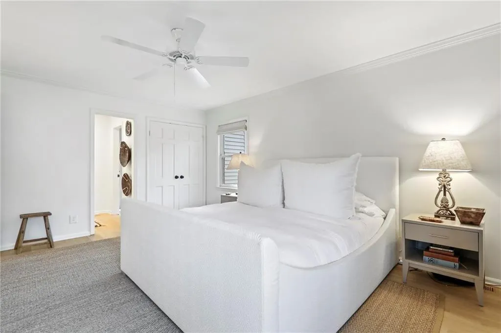 630 Edgewater Trail, Sandy Springs, Georgia 30328, 3 Bedrooms Bedrooms, ,2 BathroomsBathrooms,Residential,Sold,630 Edgewater Trail,6843564