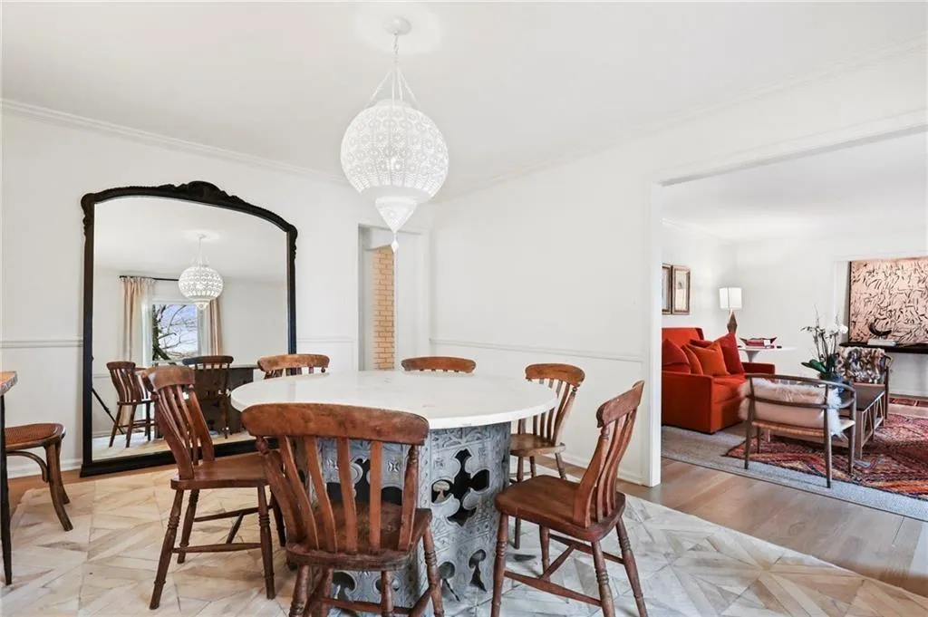 630 Edgewater Trail, Sandy Springs, Georgia 30328, 3 Bedrooms Bedrooms, ,2 BathroomsBathrooms,Residential,Sold,630 Edgewater Trail,6843564