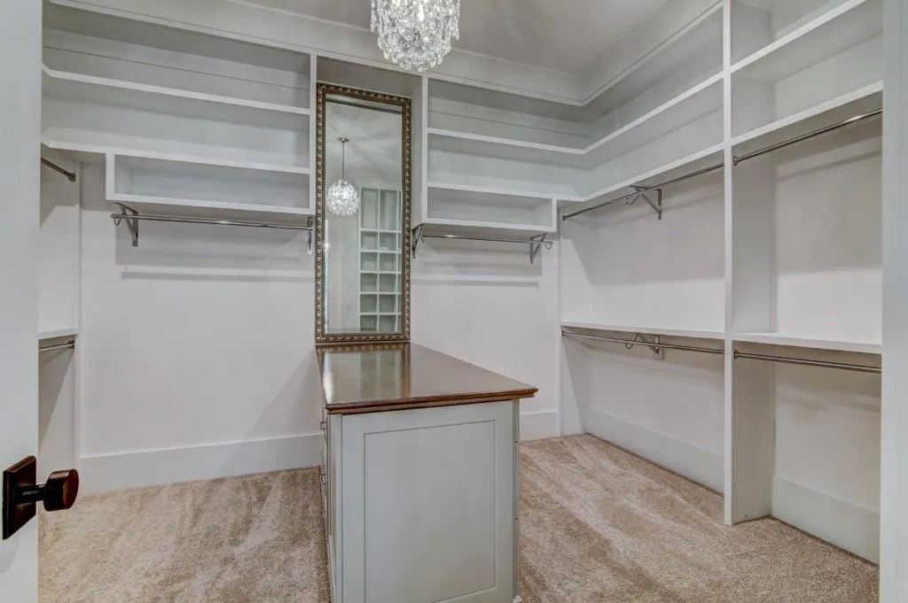 630 Windsor Park, Sandy Springs, Georgia 30342, 6 Bedrooms Bedrooms, ,6 BathroomsBathrooms,Residential,Sold,630 Windsor Park,6521787