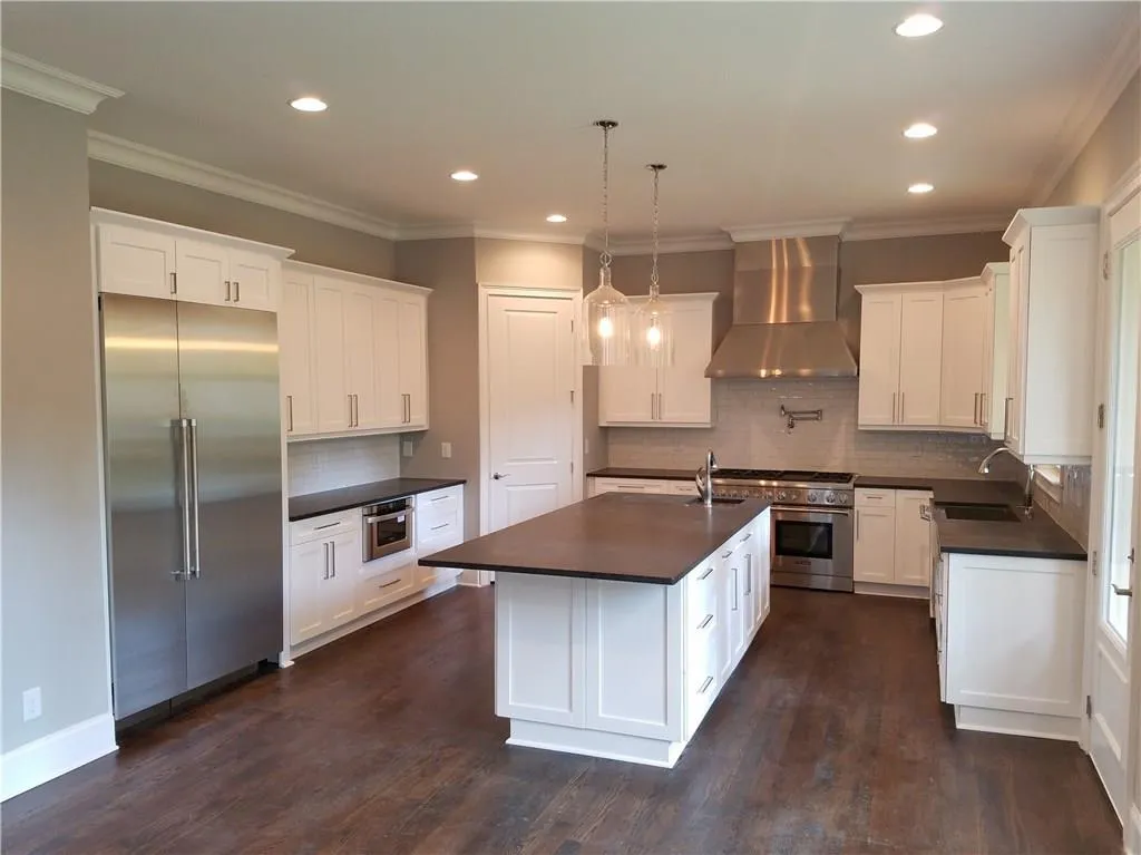 4024 Chippewa Place Ne, Brookhaven, Georgia 30319, 5 Bedrooms Bedrooms, ,4 BathroomsBathrooms,Residential,Sold,4024 Chippewa Place Ne,5743041