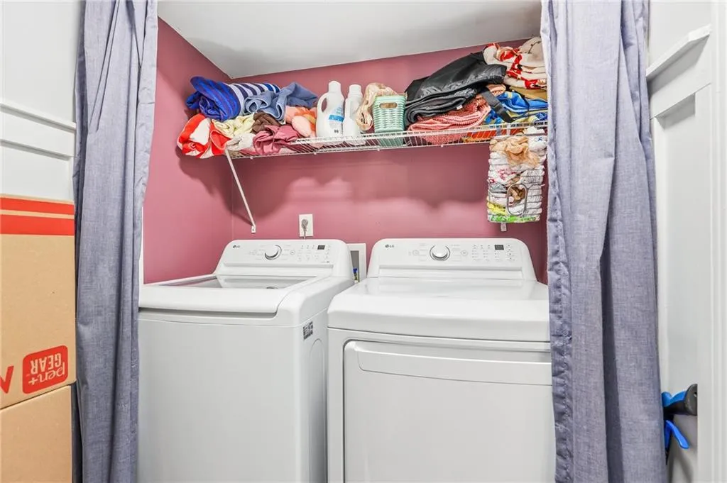 168 Barone Place Nw, Atlanta, Georgia 30327, 2 Bedrooms Bedrooms, 0 ,2 BathroomsBathrooms,Residential,For Sale,168 Barone Place Nw,7821366