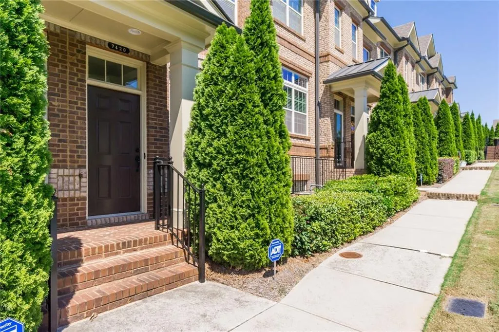 7420 Glisten Avenue, Sandy Springs, Georgia 30328, 3 Bedrooms Bedrooms, ,3 BathroomsBathrooms,Residential,Sold,7420 Glisten Avenue,6688170