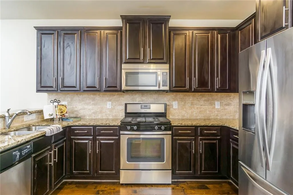 7420 Glisten Avenue, Sandy Springs, Georgia 30328, 3 Bedrooms Bedrooms, ,3 BathroomsBathrooms,Residential,Sold,7420 Glisten Avenue,6688170