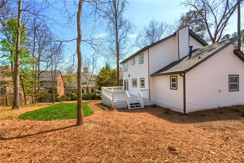 1050 Pitts Road, Sandy Springs, Georgia 30350, 3 Bedrooms Bedrooms, ,2 BathroomsBathrooms,Residential,Sold,1050 Pitts Road,7023717