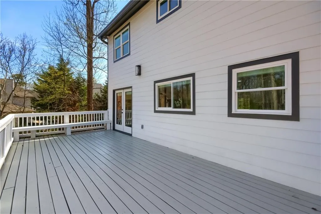 1050 Pitts Road, Sandy Springs, Georgia 30350, 3 Bedrooms Bedrooms, ,2 BathroomsBathrooms,Residential,Sold,1050 Pitts Road,7023717