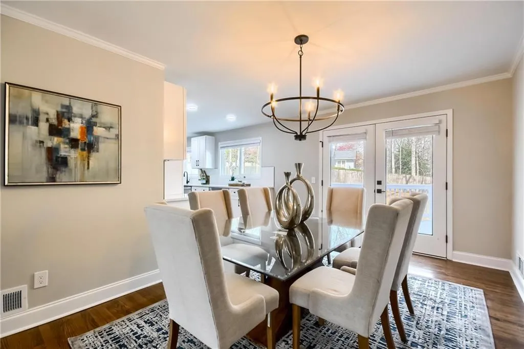 1050 Pitts Road, Sandy Springs, Georgia 30350, 3 Bedrooms Bedrooms, ,2 BathroomsBathrooms,Residential,Sold,1050 Pitts Road,7023717