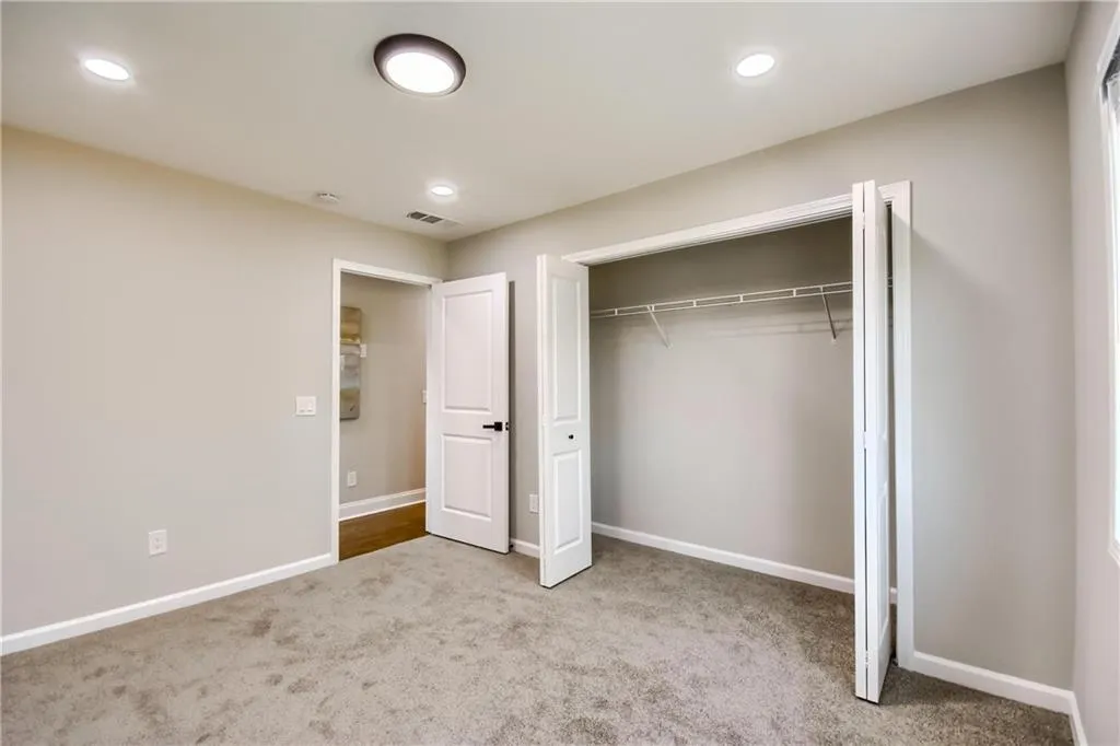 1050 Pitts Road, Sandy Springs, Georgia 30350, 3 Bedrooms Bedrooms, ,2 BathroomsBathrooms,Residential,Sold,1050 Pitts Road,7023717