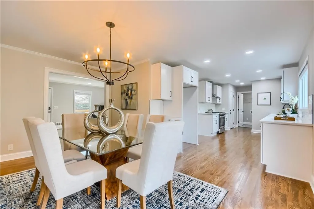 1050 Pitts Road, Sandy Springs, Georgia 30350, 3 Bedrooms Bedrooms, ,2 BathroomsBathrooms,Residential,Sold,1050 Pitts Road,7023717