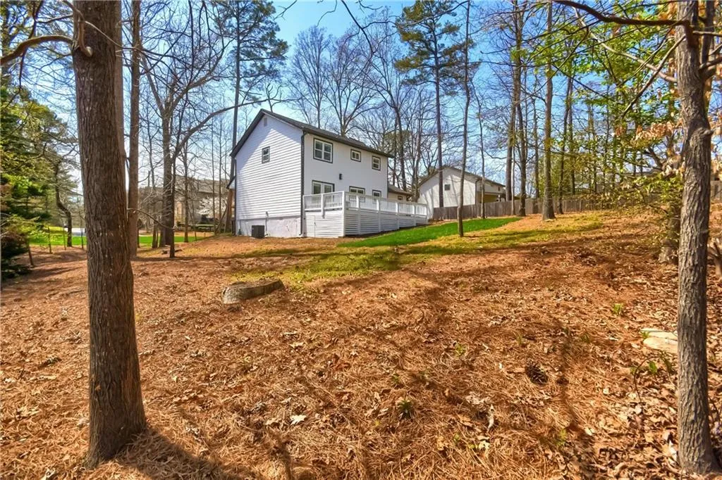 1050 Pitts Road, Sandy Springs, Georgia 30350, 3 Bedrooms Bedrooms, ,2 BathroomsBathrooms,Residential,Sold,1050 Pitts Road,7023717