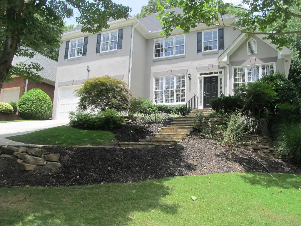 325 Ledgemont Court, Sandy Springs, Georgia 30342, 5 Bedrooms Bedrooms, ,4 BathroomsBathrooms,Residential,Sold,325 Ledgemont Court,5565042
