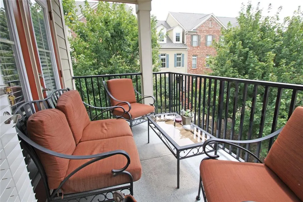 214 Nw Le Gran Cove Nw, Atlanta, Georgia 30328, 2 Bedrooms Bedrooms, ,2 BathroomsBathrooms,Residential,For Sale,214 Nw Le Gran Cove Nw,7620784
