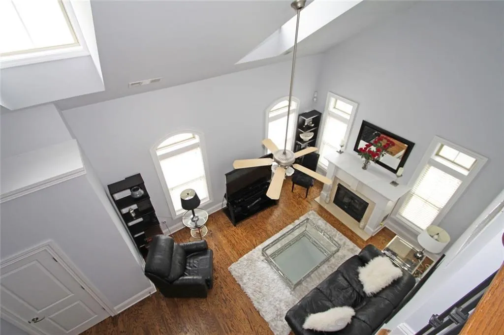 214 Nw Le Gran Cove Nw, Atlanta, Georgia 30328, 2 Bedrooms Bedrooms, ,2 BathroomsBathrooms,Residential,For Sale,214 Nw Le Gran Cove Nw,7620784