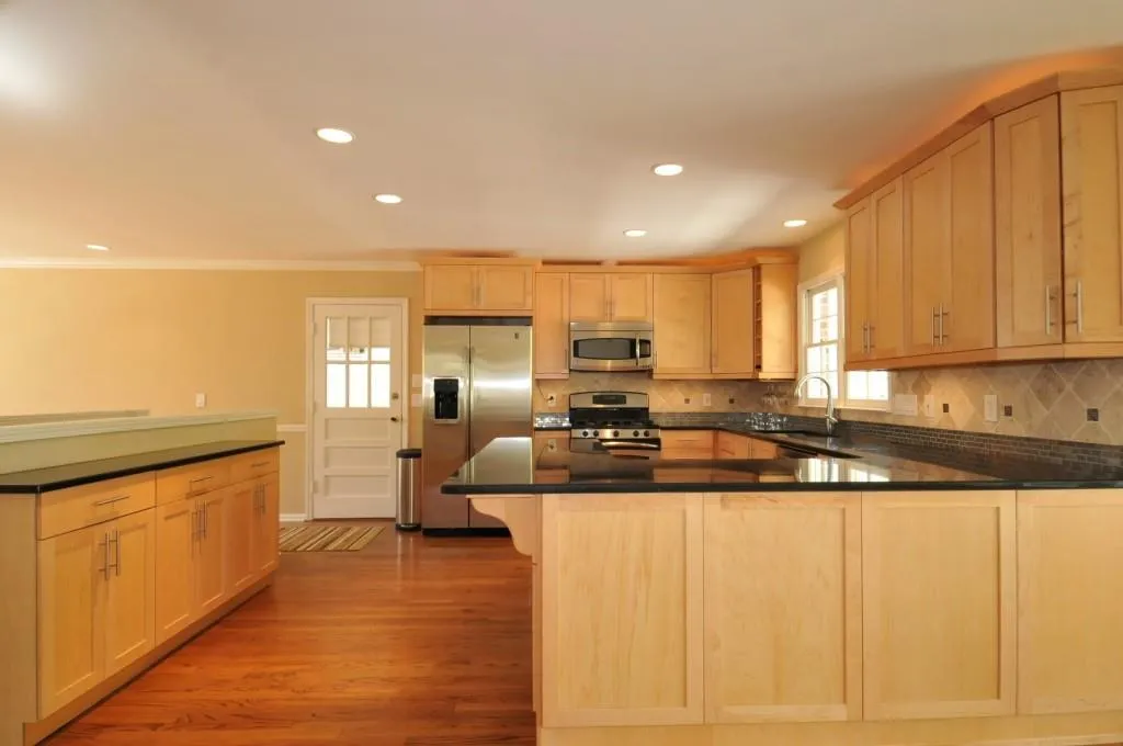 190 River Springs Drive, Sandy Springs, Georgia 30328, 3 Bedrooms Bedrooms, ,3 BathroomsBathrooms,Residential,Sold,190 River Springs Drive,5670097