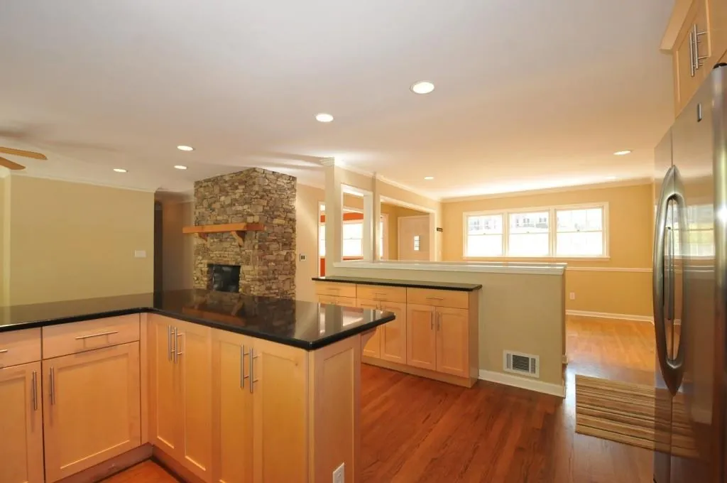 190 River Springs Drive, Sandy Springs, Georgia 30328, 3 Bedrooms Bedrooms, ,3 BathroomsBathrooms,Residential,Sold,190 River Springs Drive,5670097