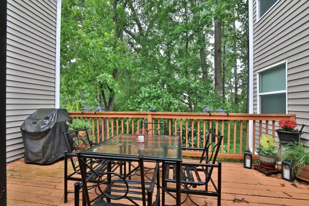 84 Dunwoody Springs Drive Unit 84, Atlanta, Georgia 30328, 3 Bedrooms Bedrooms, ,2 BathroomsBathrooms,Residential,Sold,84 Dunwoody Springs Drive Unit 84,5843259