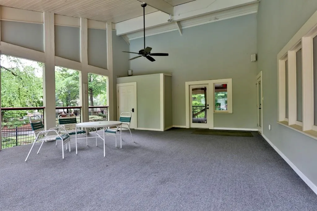 84 Dunwoody Springs Drive Unit 84, Atlanta, Georgia 30328, 3 Bedrooms Bedrooms, ,2 BathroomsBathrooms,Residential,Sold,84 Dunwoody Springs Drive Unit 84,5843259