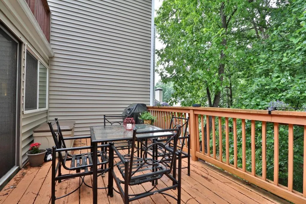 84 Dunwoody Springs Drive Unit 84, Atlanta, Georgia 30328, 3 Bedrooms Bedrooms, ,2 BathroomsBathrooms,Residential,Sold,84 Dunwoody Springs Drive Unit 84,5843259